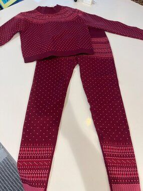 Fabletics Womens Burgundy & Pink Knit Sweater And Leggings Set - Size L